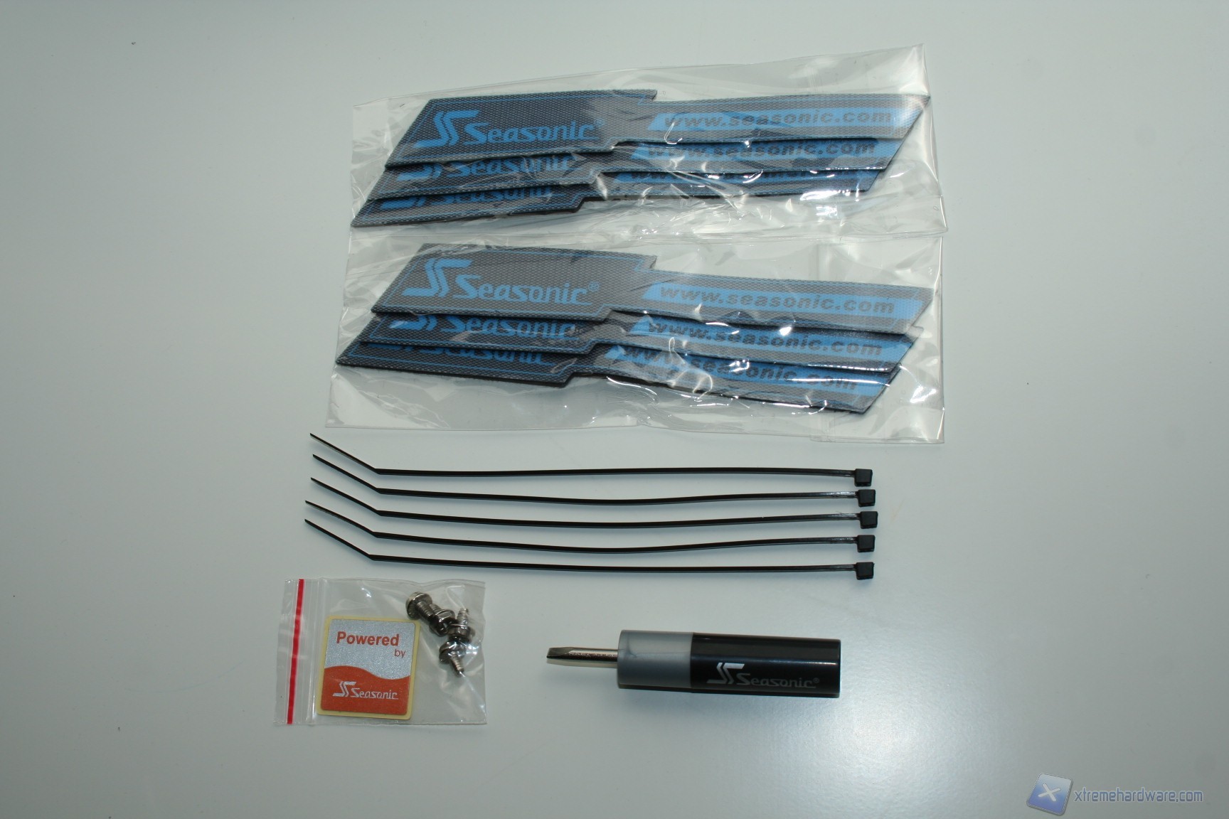 00051 SEASONIC PLATINUM  1KW XTREMEHARDWARE.COM